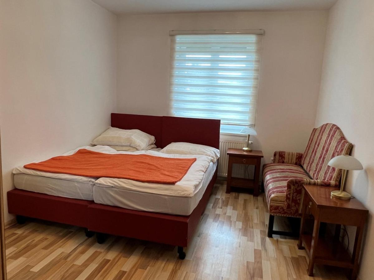 Ferienzimmer Zwischen Wien Und Tulln トゥルン エクステリア 写真